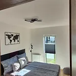Izzy Apartment *