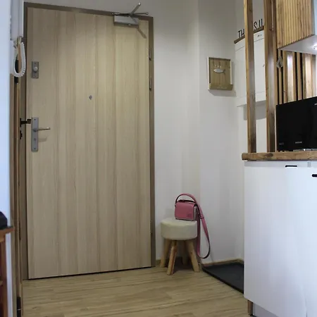 Izzy Apartment *